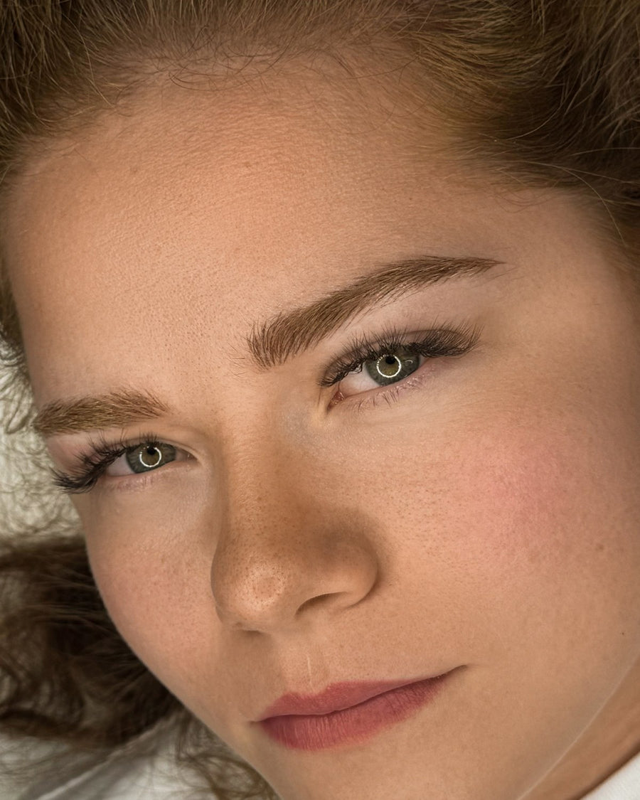Real Brow · Pelo iperrealistico · Effetto naturale
