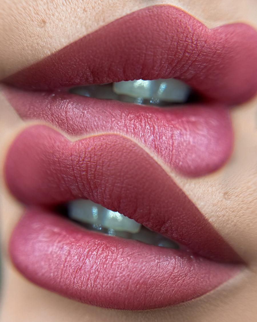 Russian Doll Lips · Labbra iper pigmentate · Healed