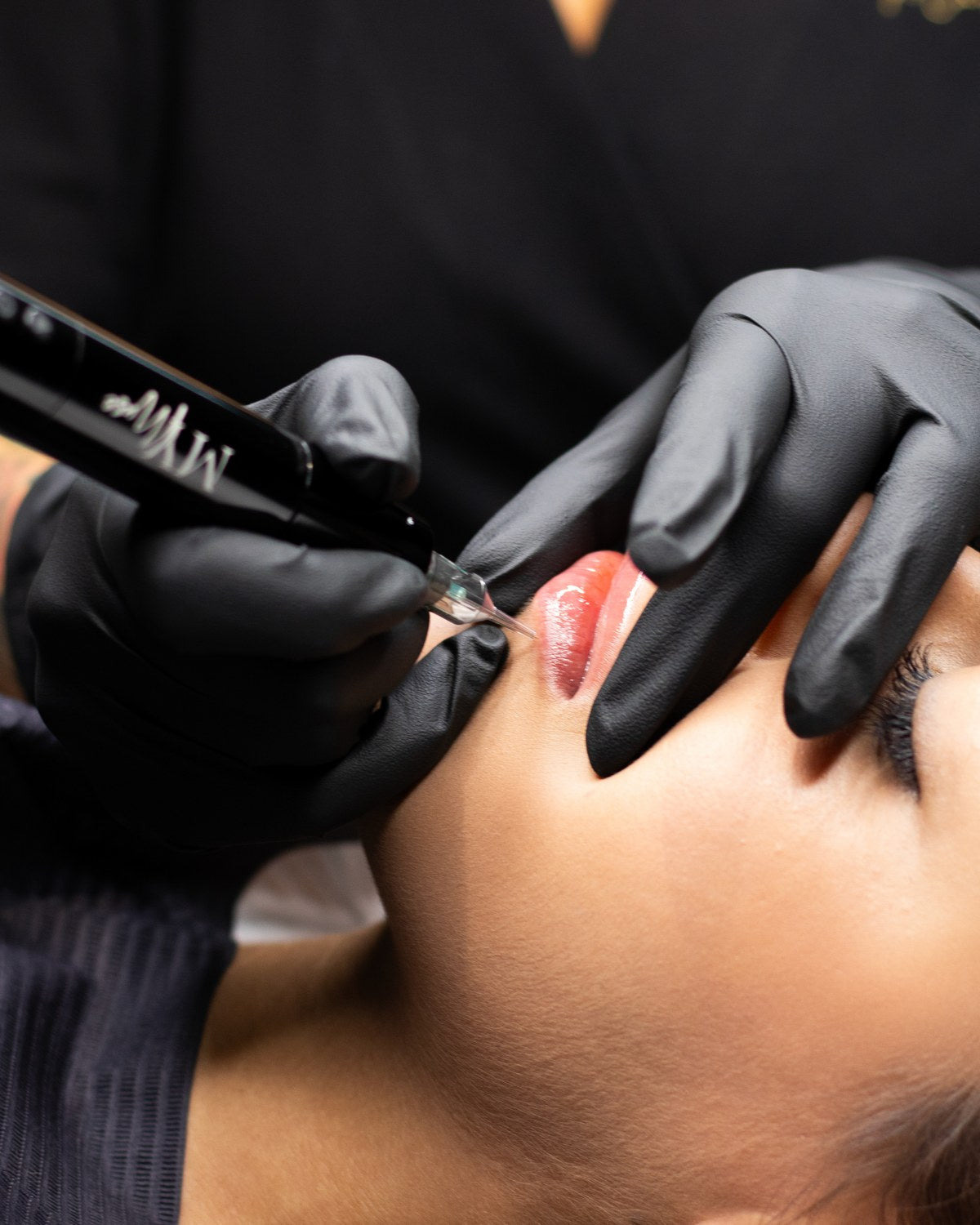 Real Brow - costruzione del pelo col dermografo
